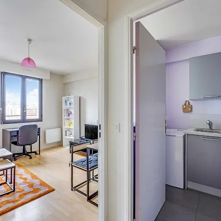 Spacious 2p - Near La Defense بيت للعطل *