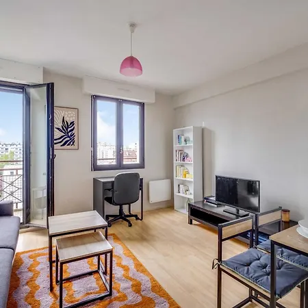 Spacious 2p - Near La Defense بيت للعطل