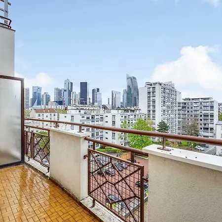 Spacious 2p - Near La Defense كوربوفوا